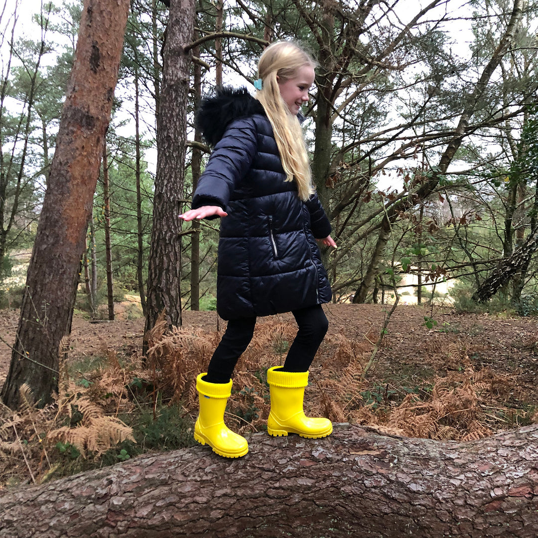 ROLLTOP YELLOW  SHINY WELLIES WITH SOCKS - Term Footwear 